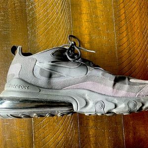 Nike Men’s air max 270 react